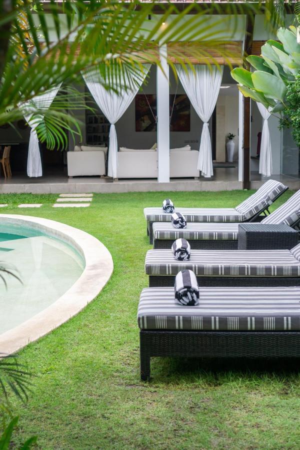 סמיניאק Villa Alice By Villa Finder מראה חיצוני תמונה