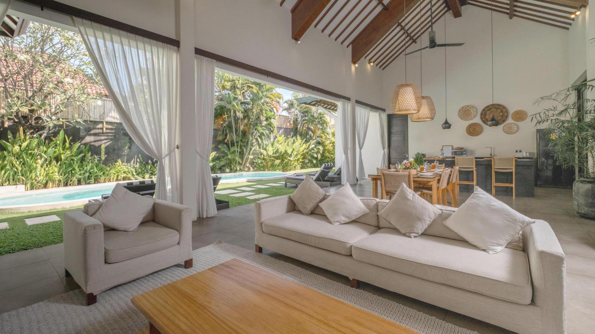סמיניאק Villa Alice By Villa Finder מראה חיצוני תמונה